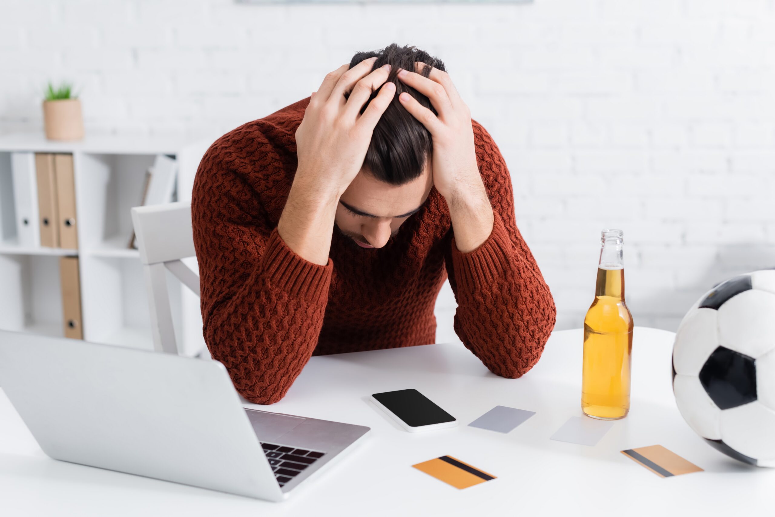 Gambler failed at e-commerce